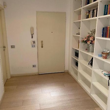 Lovely Apartment In The New Porta Nuova Area 밀라노 외부 사진