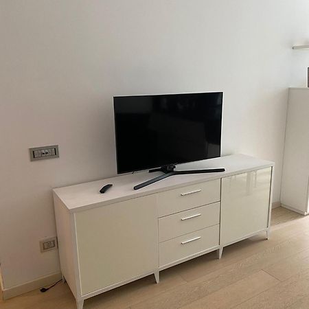 Lovely Apartment In The New Porta Nuova Area 밀라노 외부 사진