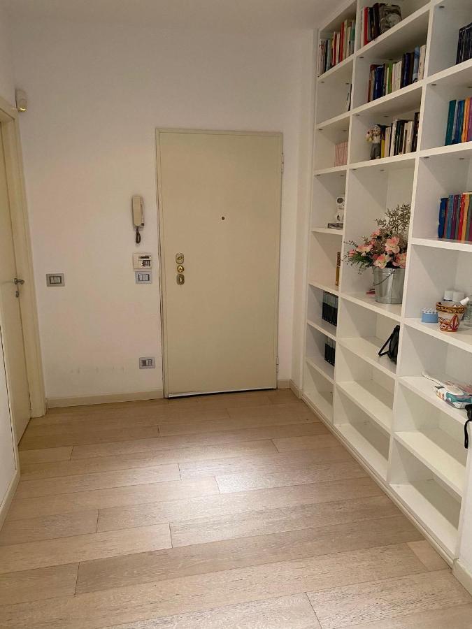 Lovely Apartment In The New Porta Nuova Area 밀라노 외부 사진