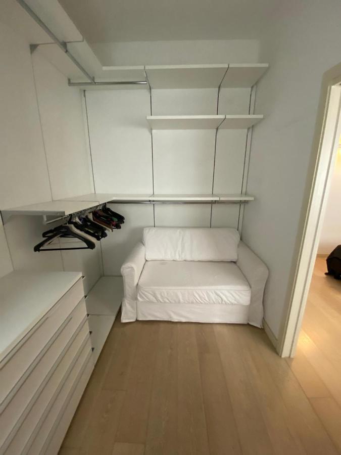 Lovely Apartment In The New Porta Nuova Area 밀라노 외부 사진