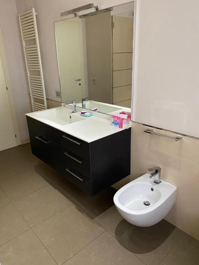 Lovely Apartment In The New Porta Nuova Area 밀라노 외부 사진