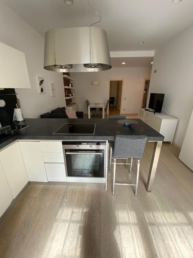 Lovely Apartment In The New Porta Nuova Area 밀라노 외부 사진
